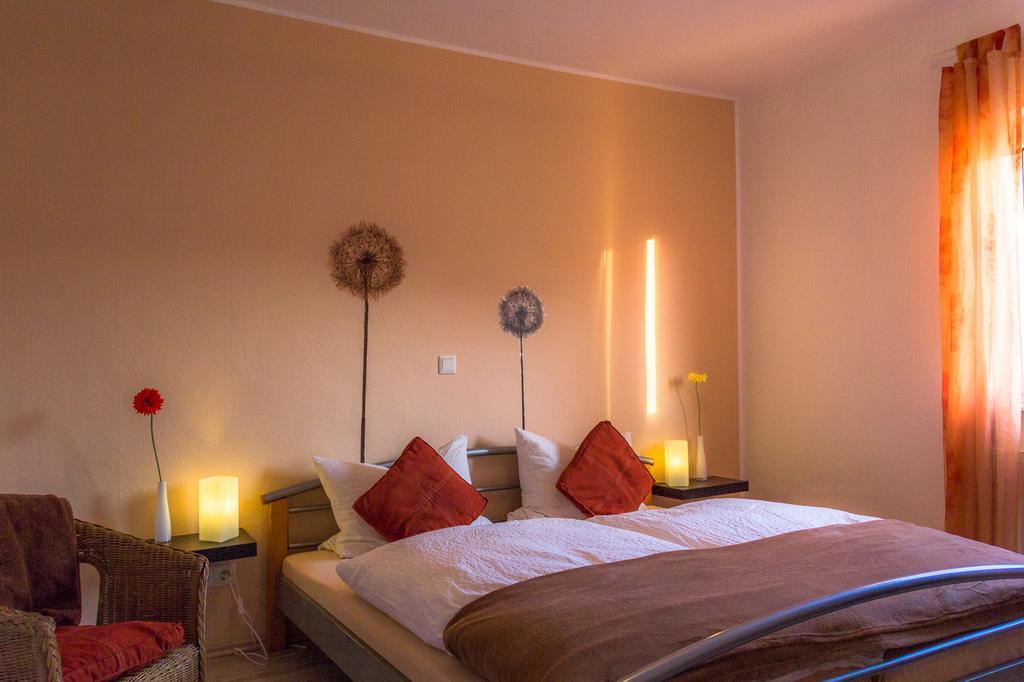 Ferienwohnung Weber-Rolinger Andernach Esterno foto